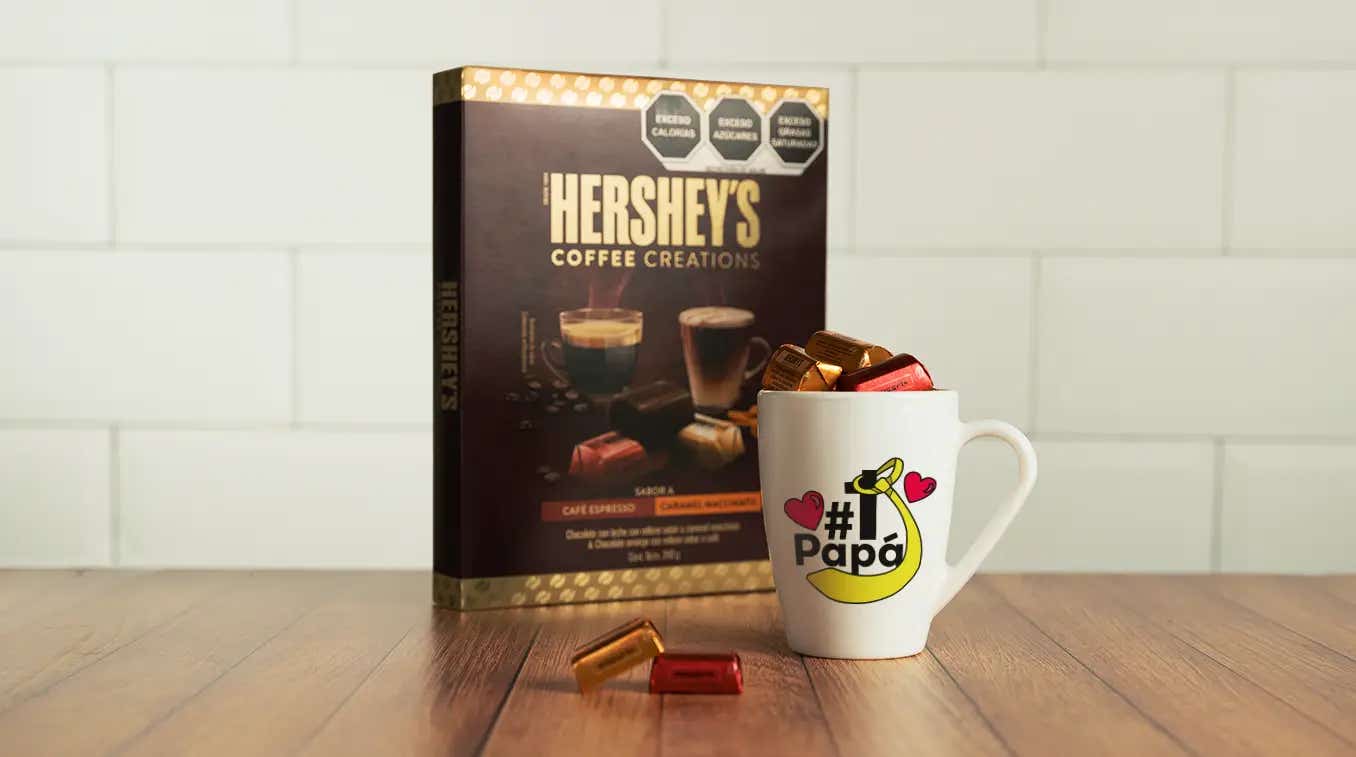 Taza personalizada para papá con HERSHEY'S COFFEE CREATIONS