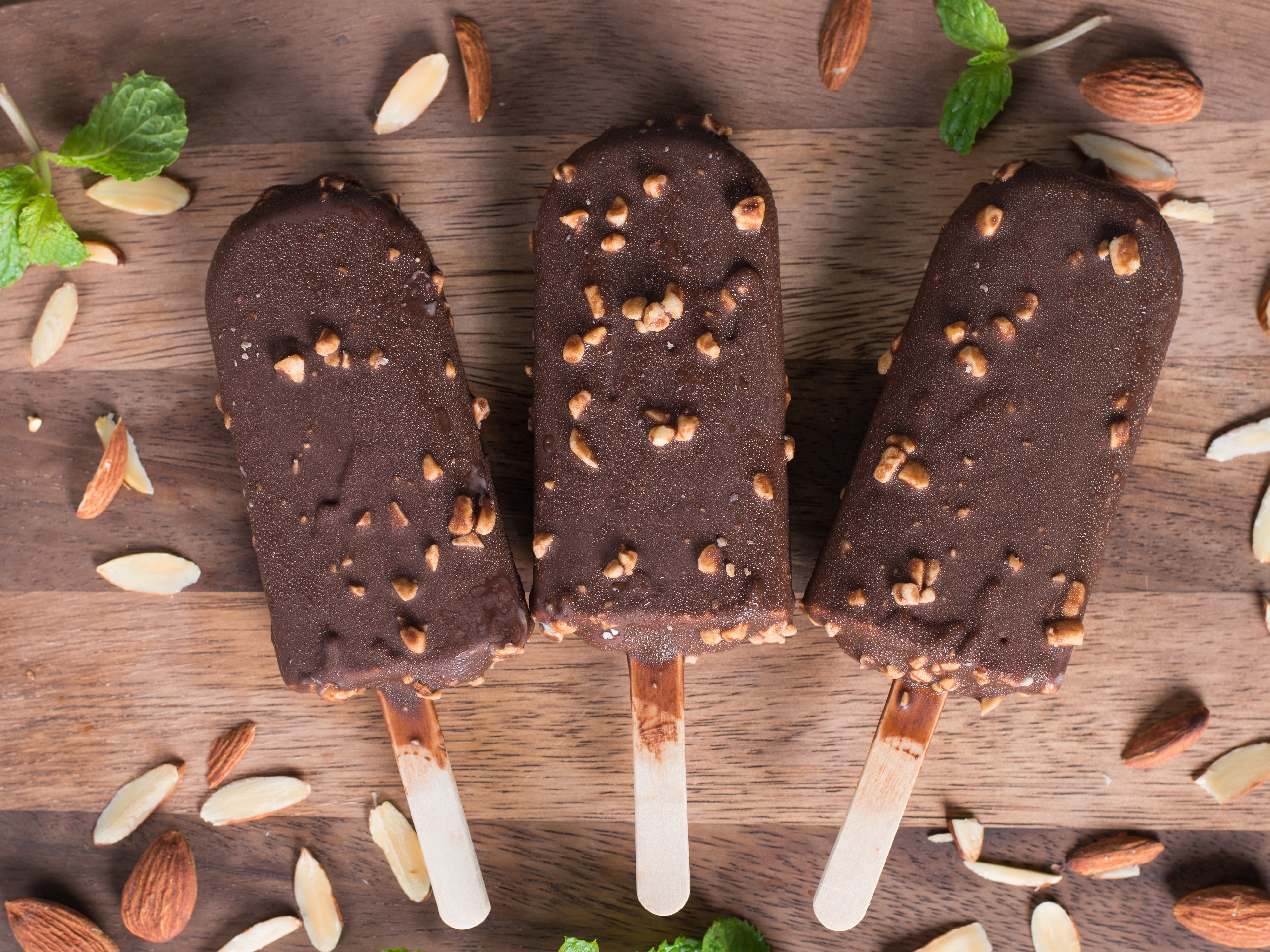 Paletas de yogur saludables con HERSHEY'S ZERO SUGAR