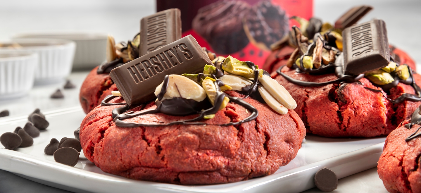 Galletas red velvet con cocoa HERSHEY'S​