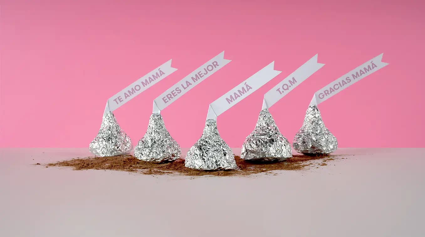 Trufas de chocolate HERSHEY'S en forma de KISSES para regalar