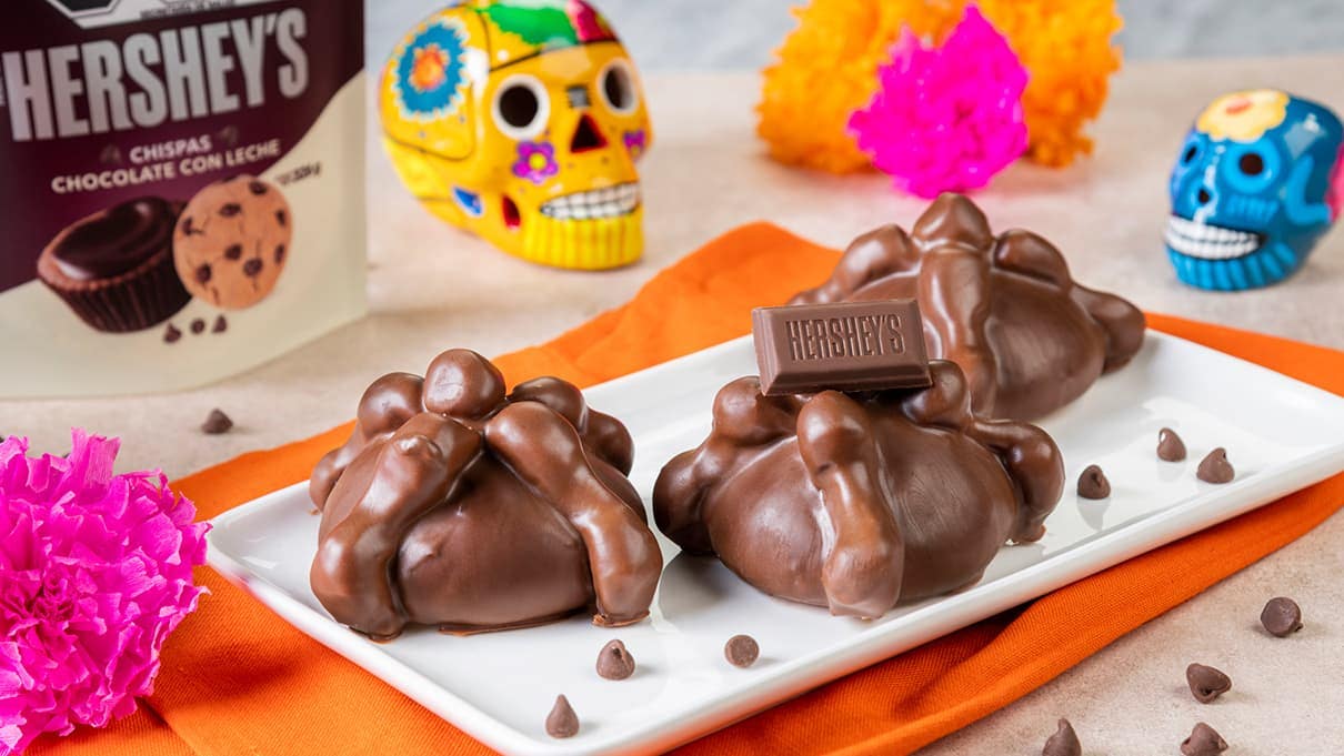 Pan de muerto de Chocolate HERSHEY’S con Paulina Abascal