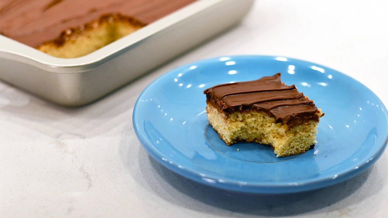 frosted sugar cookie bars